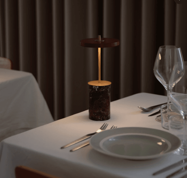 Umage Asteria Move Mini Oppladbar Lampe Red Marble